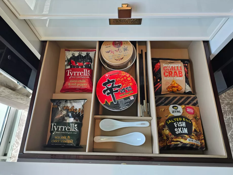 Макарони и чипс