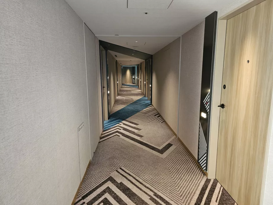 Коридор със стаи