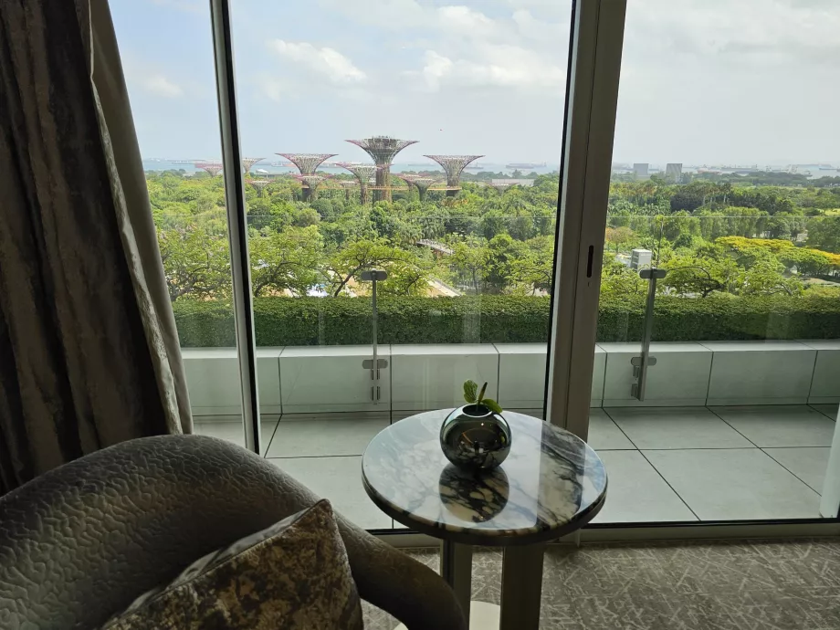 Нашата стая с балкон и изглед