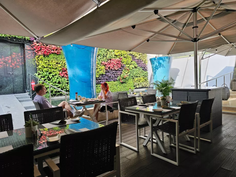 Закуска в ресторант Rise