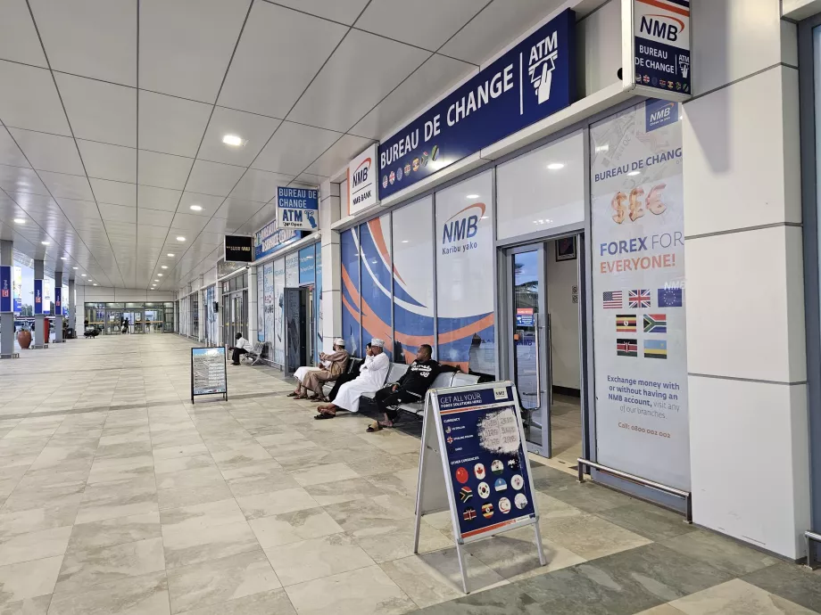 Обмяна на валута и банкомати