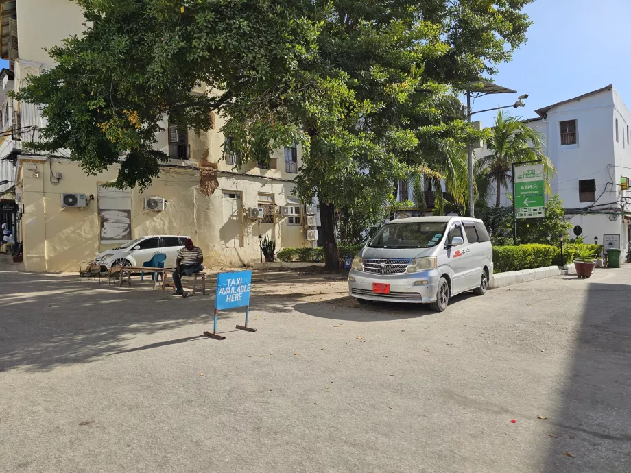 Такси в Stone Town