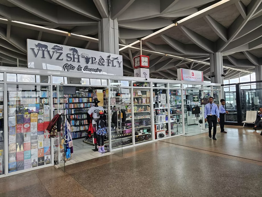 Магазин за сувенири, транзитна зона, терминал 2