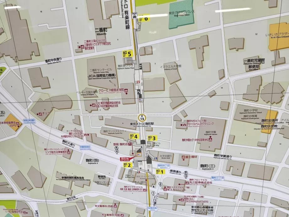 Карта на изходите от метростанцията