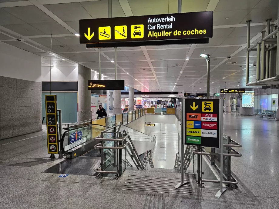 Фирмите за коли под наем се намират в сутерена