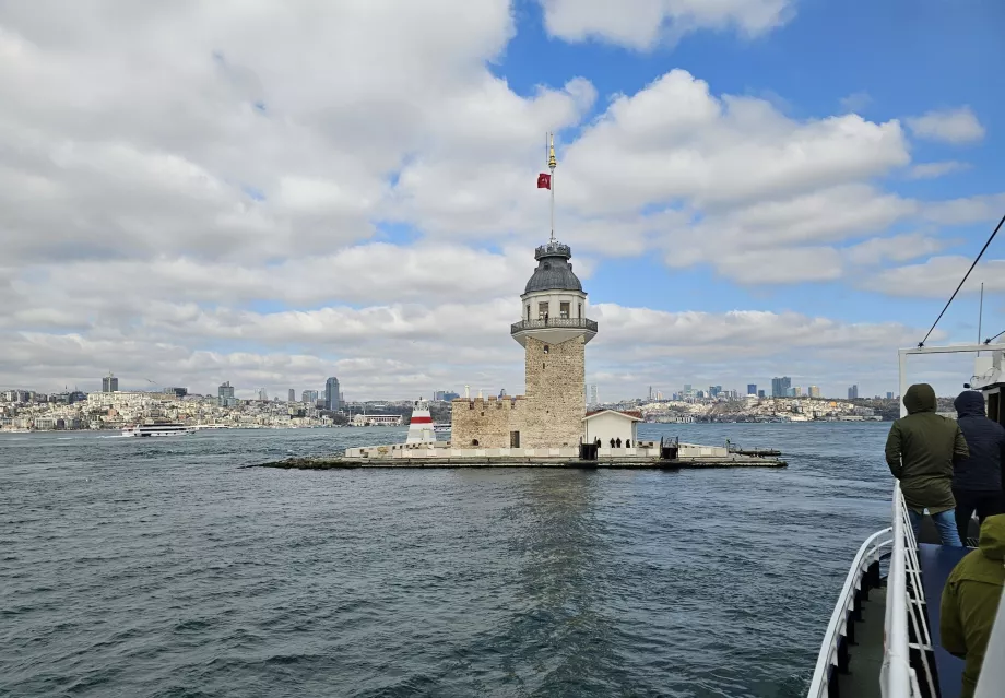 Кула за момичета