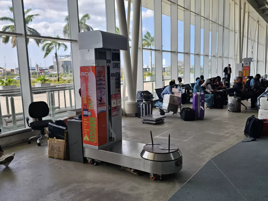 Опаковане на багаж, Терминал 3