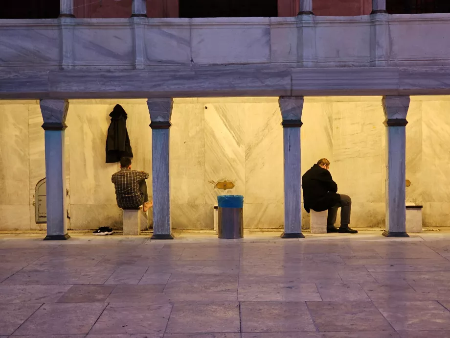 Синята джамия, тоалетни