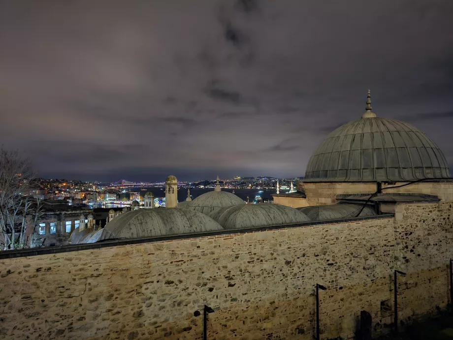 Джамията Сюлейман, изглед към Истанбул