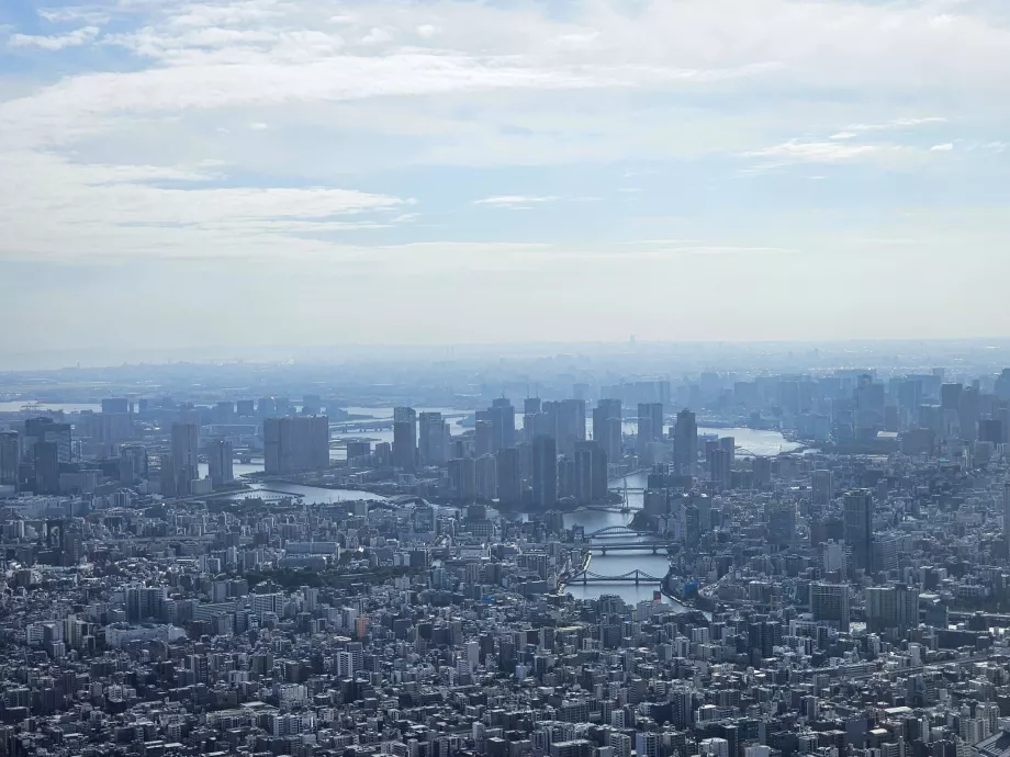 Небостъргач в Токио