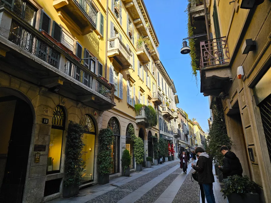 Брера, via Fiori Chiari