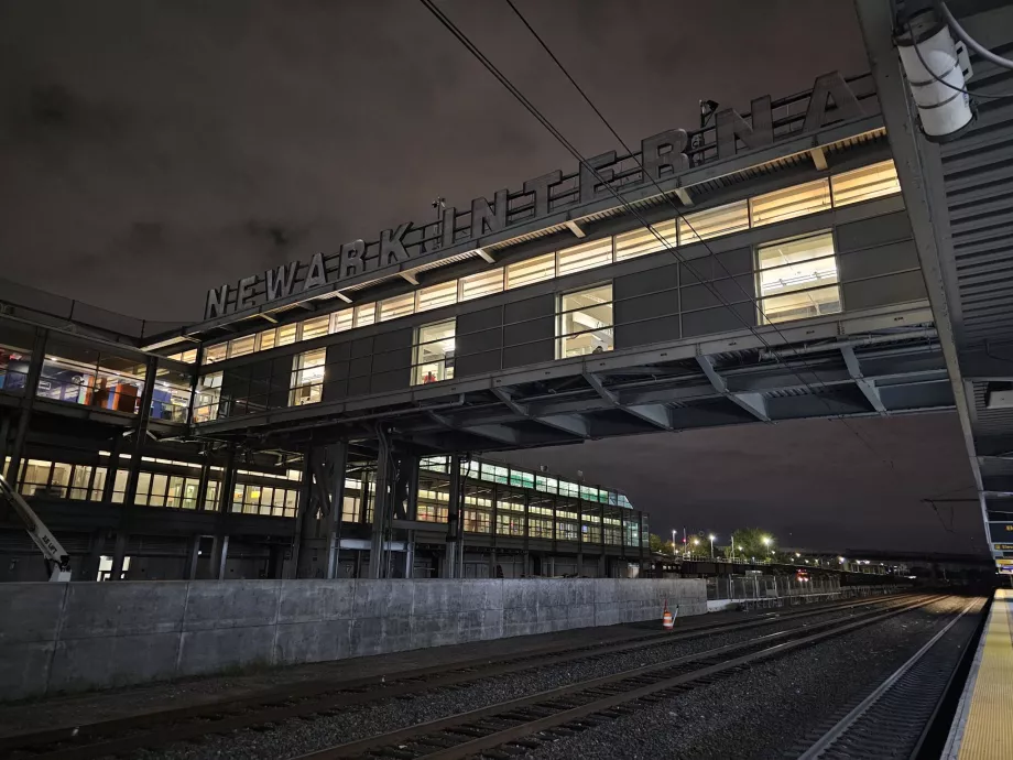 Железопътна гара Нюарк