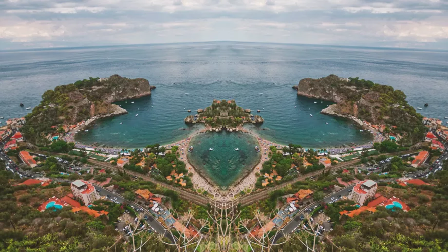 Морето в Таормина