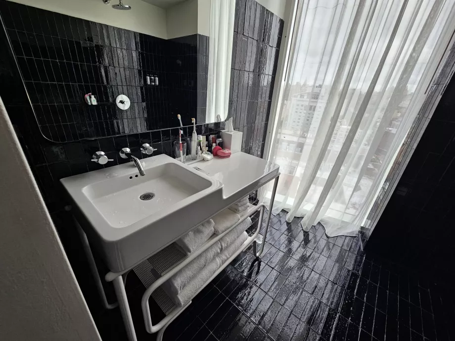 Баня с изглед