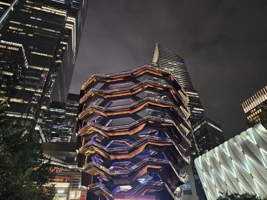 Нощен кораб