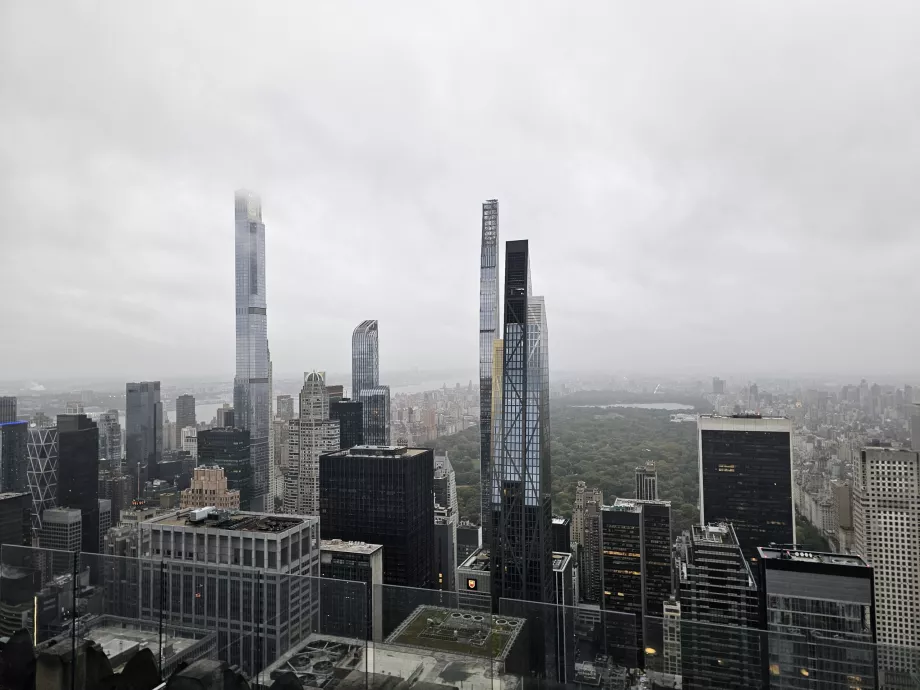 Рокфелер център - изглед към Сентръл парк