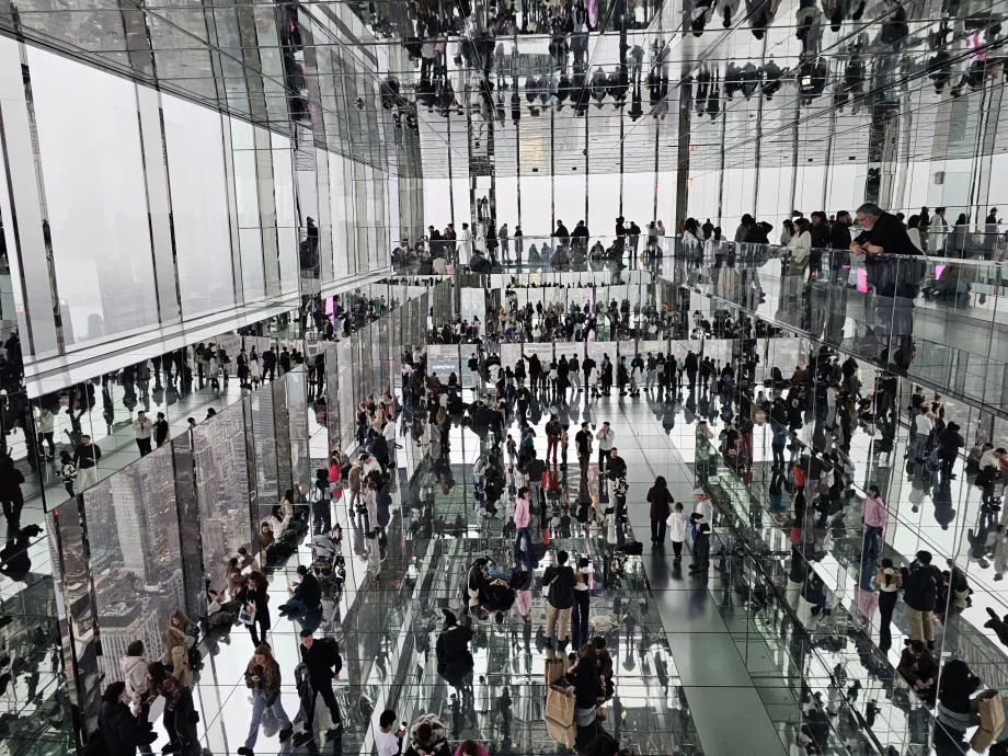 Summit One Vanderbilt, Огледална зала