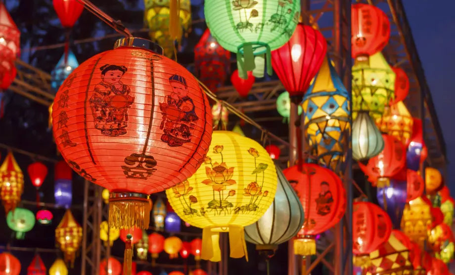 Фестивал на фенерите