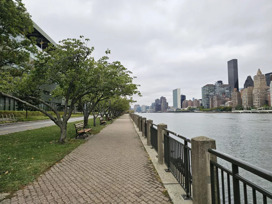 Променада на остров Рузвелт