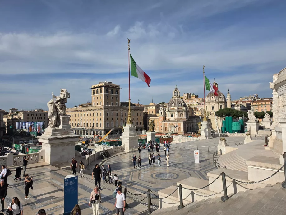 Altare della Patria, част безплатно