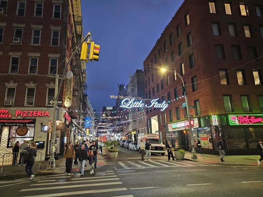 Малка Италия