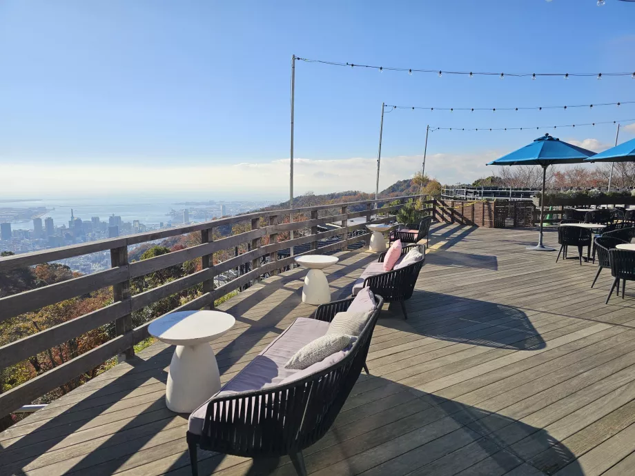 Оранжерия в билковите градини Nunobiki