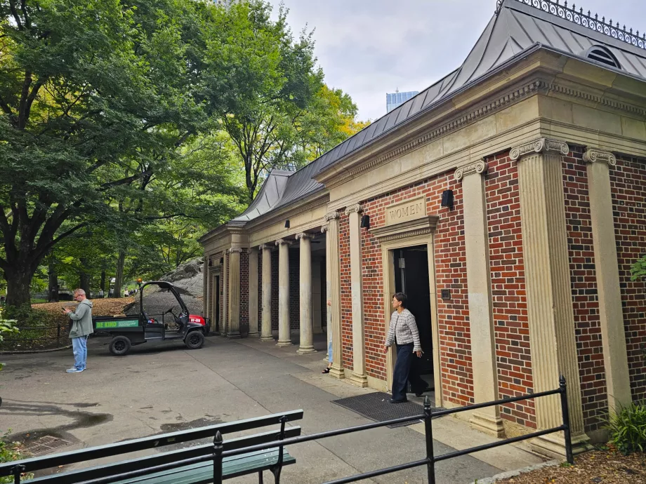 Обществени тоалетни в Сентръл парк