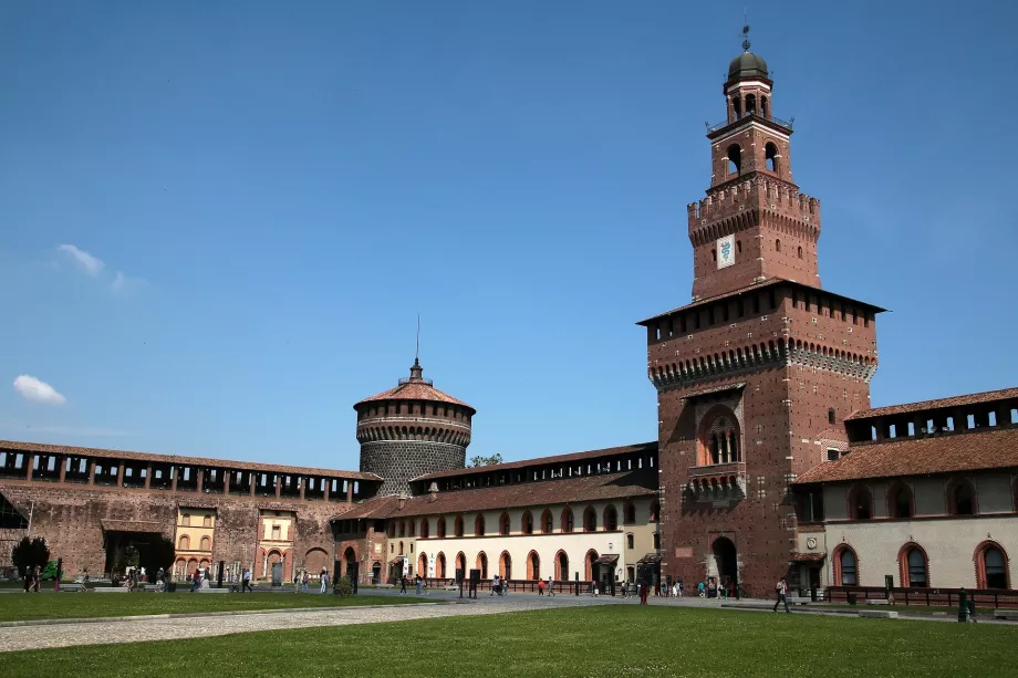 Двор на Castello Sforzesco