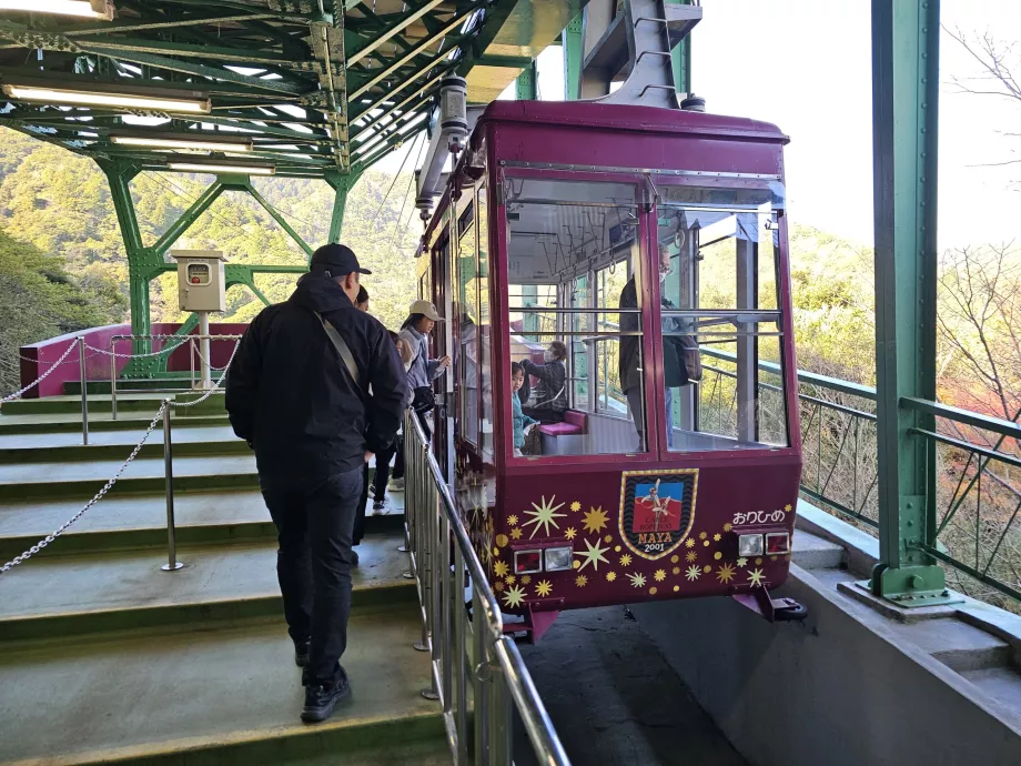 Кабинков лифт Maya