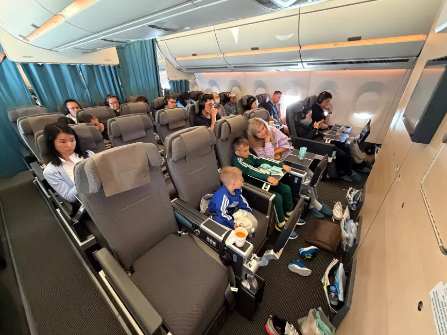 Кабина Premium Economy