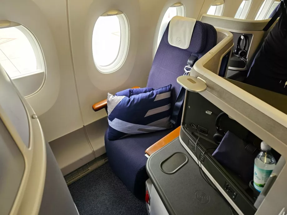 Седалка "Поверителност"