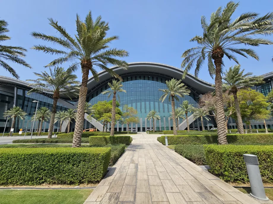 Терминал 1 на летище Doha Airport