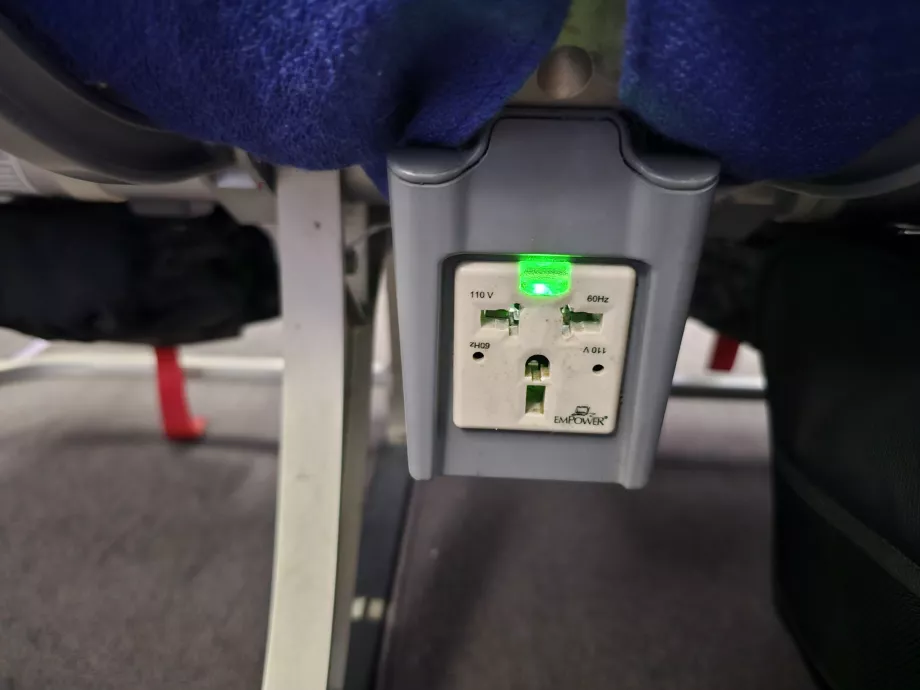 Електрически контакти в самолет Airbus A330