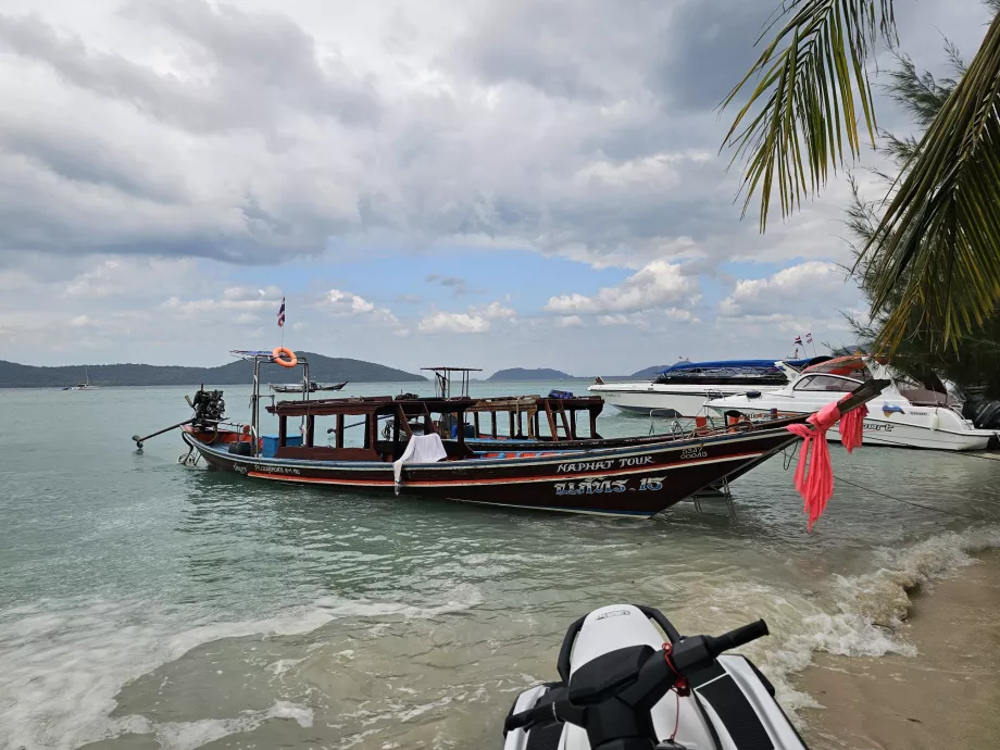 Лодки на остров Pig Island