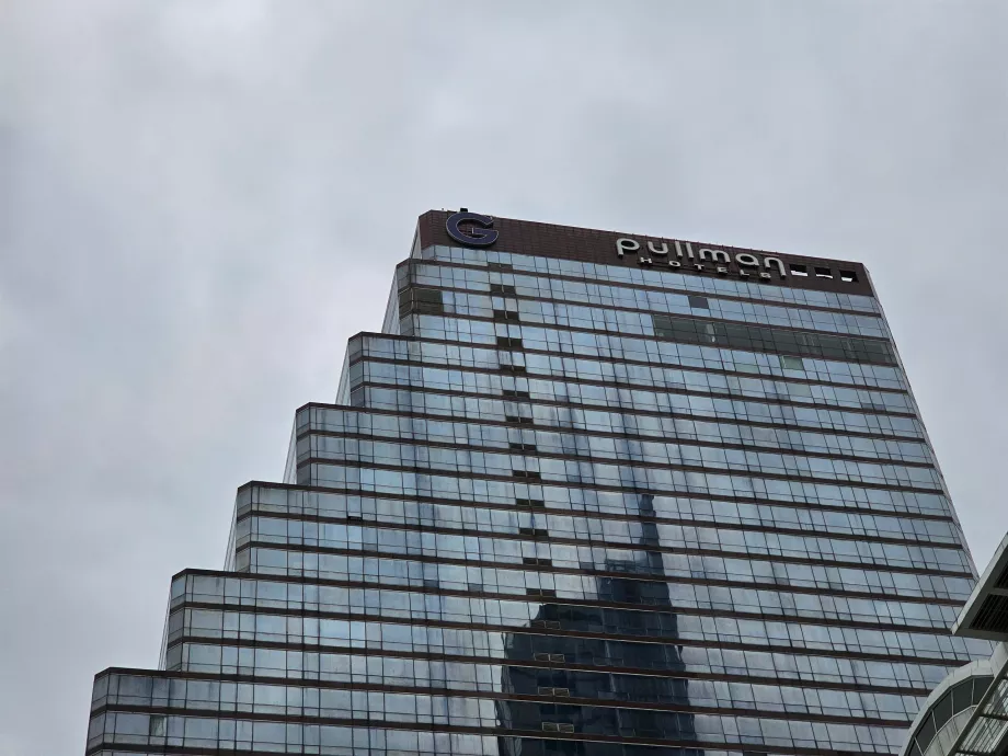 Сграда на хотел Pullman G