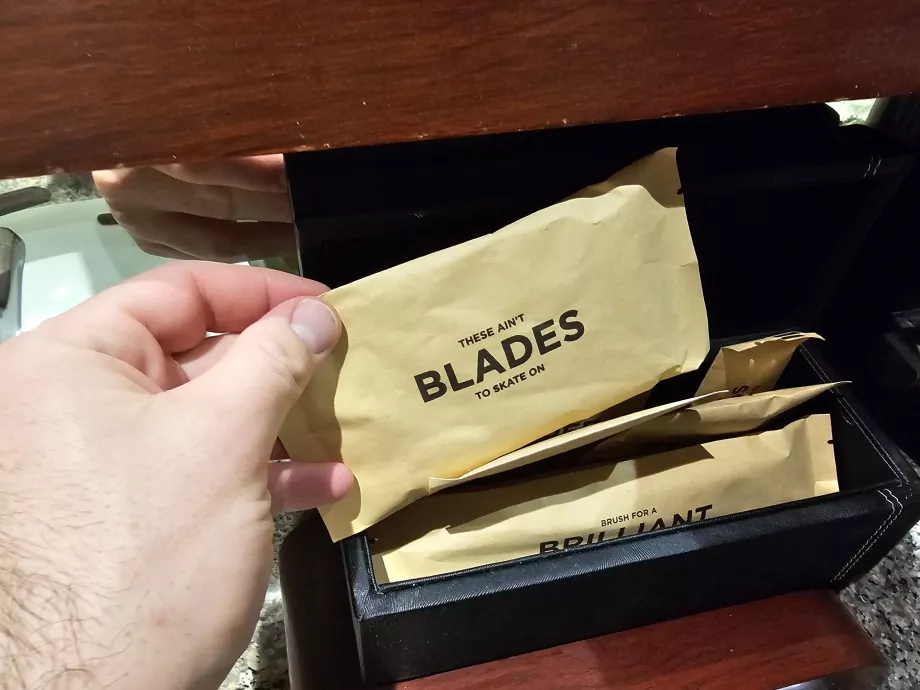 Комплект принадлежности в банята